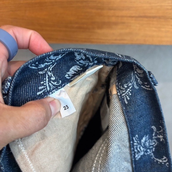 NWT REFORMATION Cynthia Baroque High Rise Straight Long Jeans, Size 23 - Picture 16 of 16